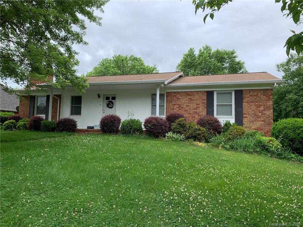 5 Knollridge Road Candler NC 28715