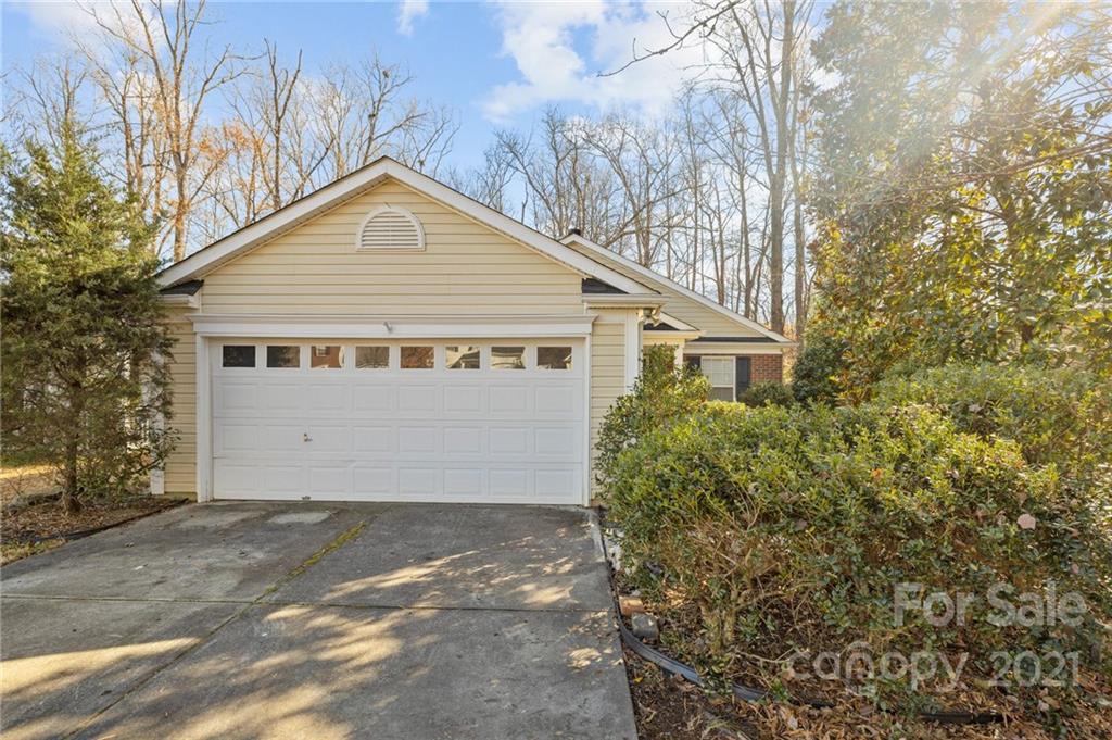 12104 Stewarts Crossing Drive Charlotte NC 28215
