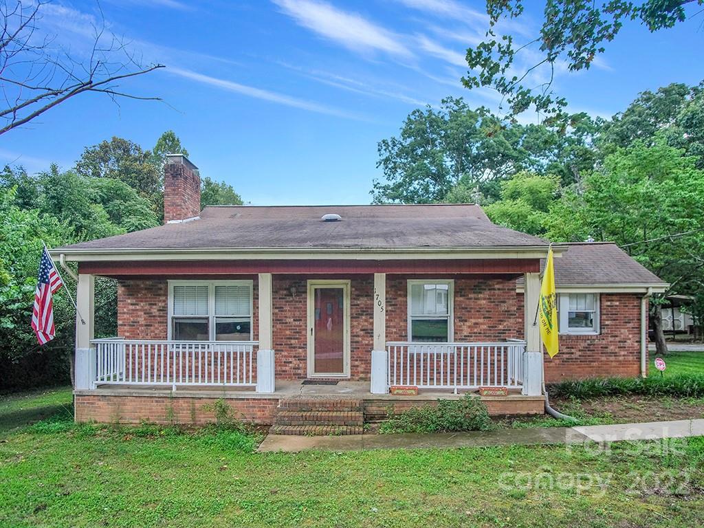 1705 Oakland Road Forest City NC 28043