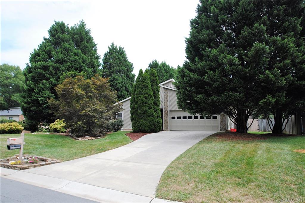 6422 Woodbridge Road Charlotte NC 28227