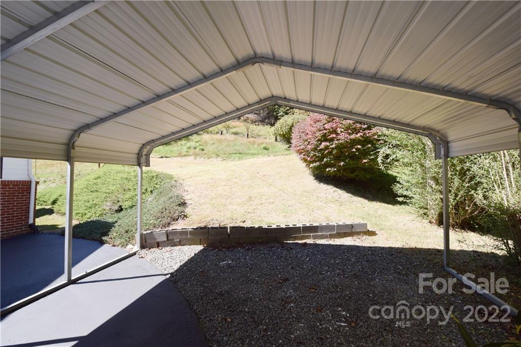 869 Hardscrabble Road Burnsville NC 28714