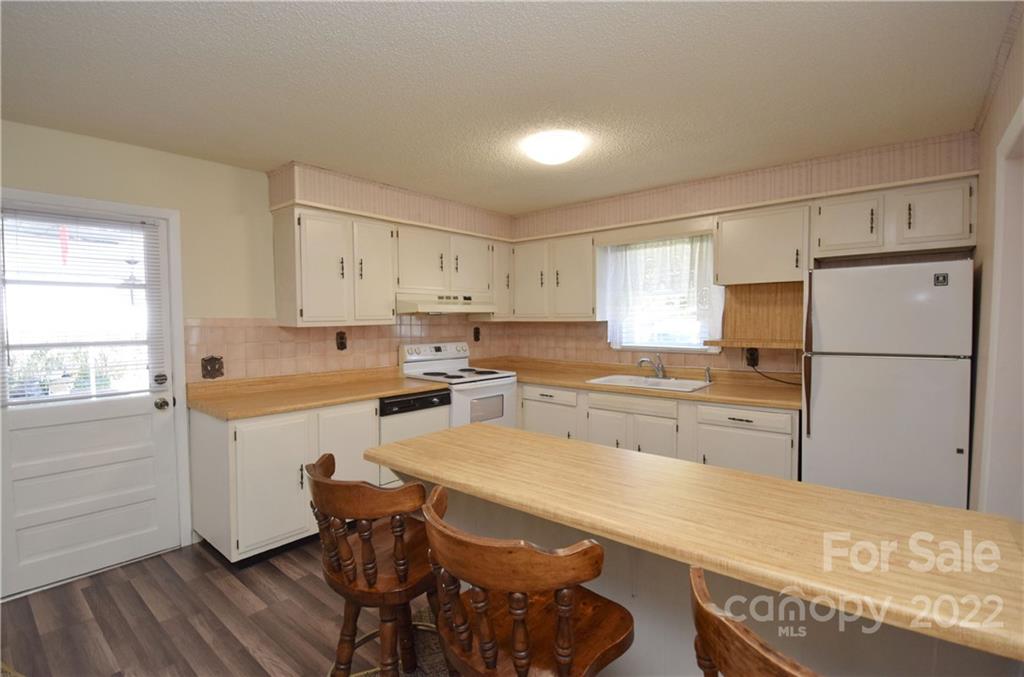 869 Hardscrabble Road Burnsville NC 28714