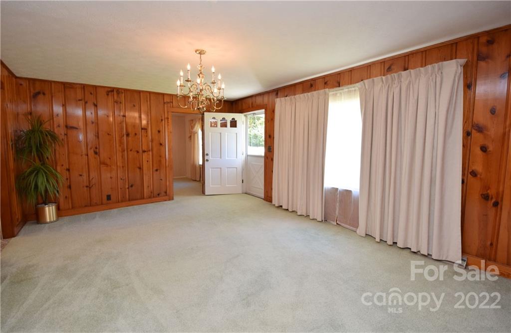 869 Hardscrabble Road Burnsville NC 28714