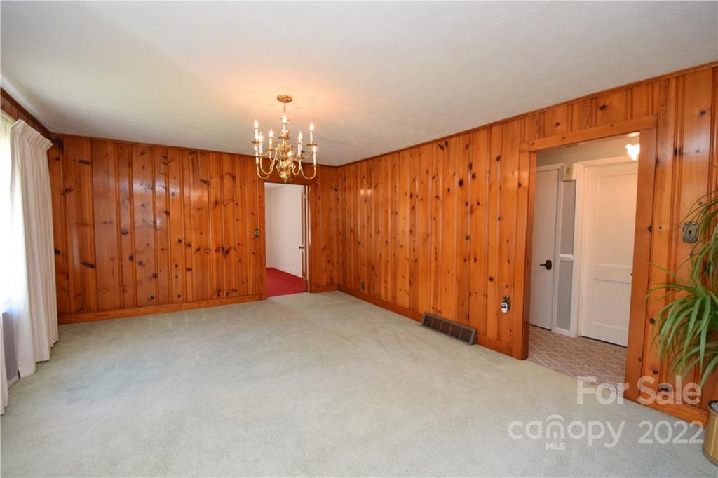 869 Hardscrabble Road Burnsville NC 28714