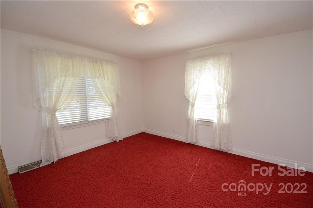 869 Hardscrabble Road Burnsville NC 28714