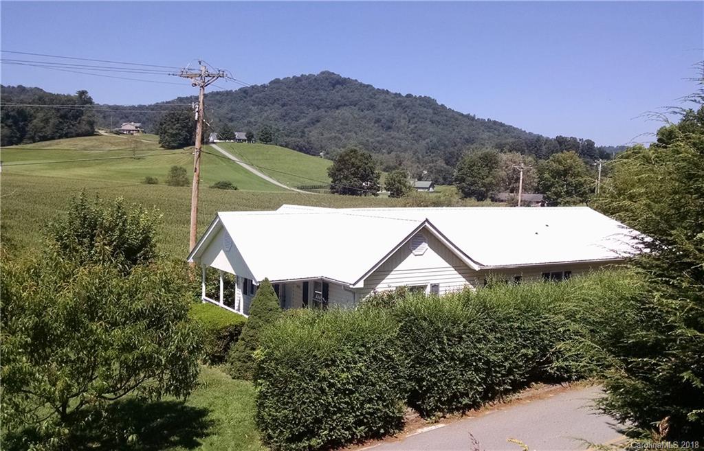 1406 Crawford Road Waynesville NC 28785