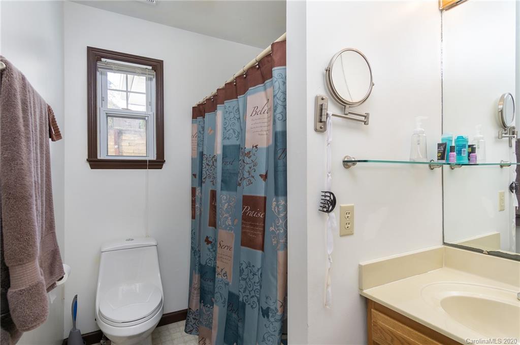 37 Hilldale Road Asheville NC 28803