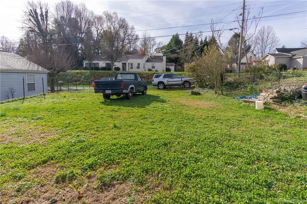 37 Hilldale Road Asheville NC 28803