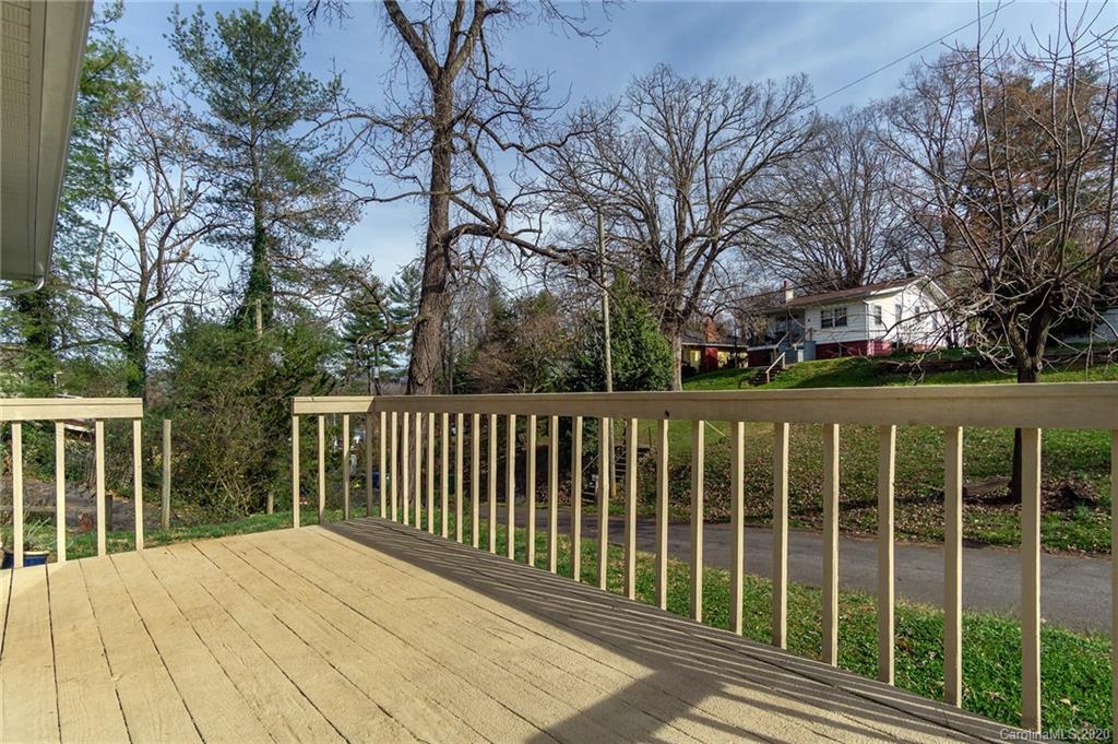 37 Hilldale Road Asheville NC 28803