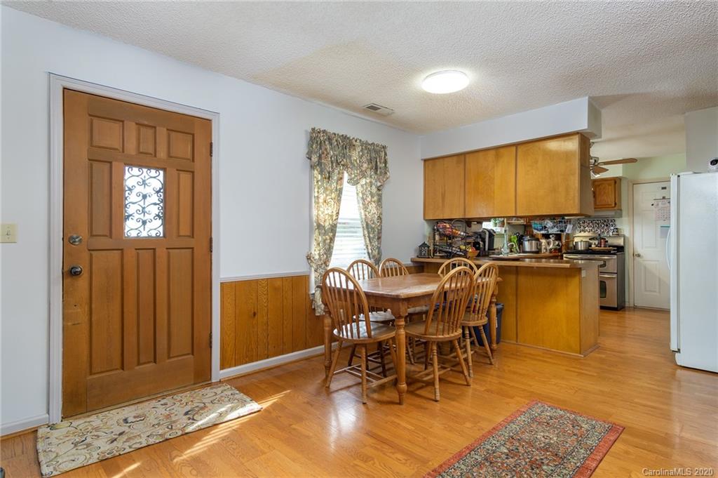 37 Hilldale Road Asheville NC 28803