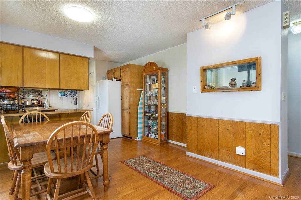 37 Hilldale Road Asheville NC 28803