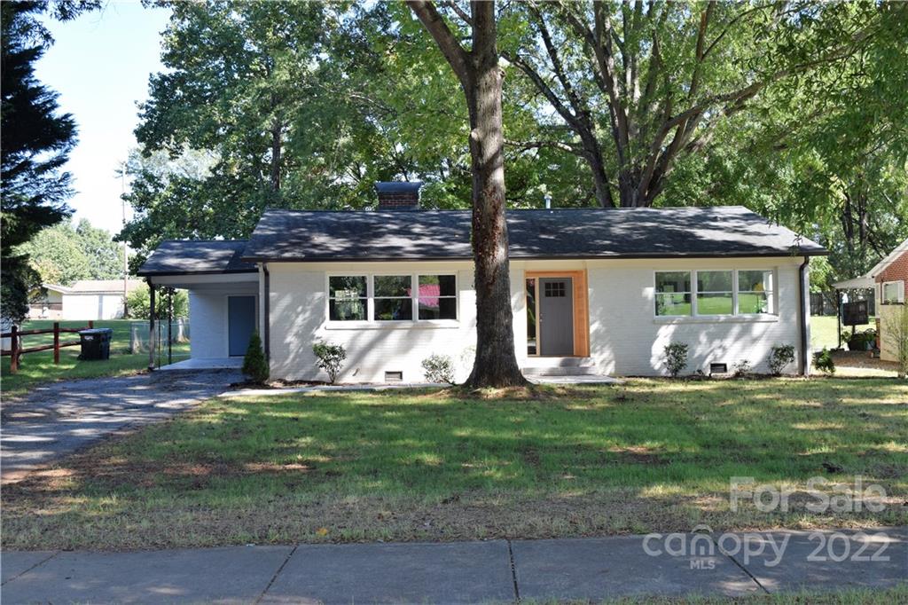 2176 5th Street NE Hickory NC 28601