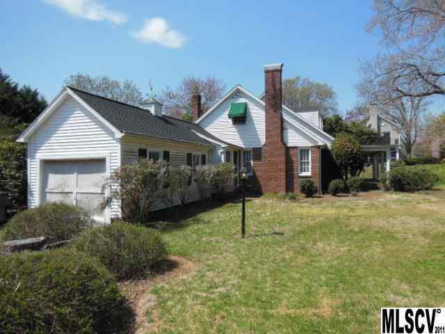 409 16th Avenue NW Hickory NC 28601