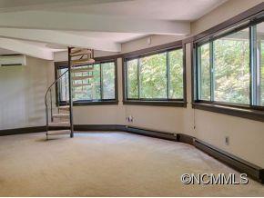8 Hope Circle Asheville NC 28804