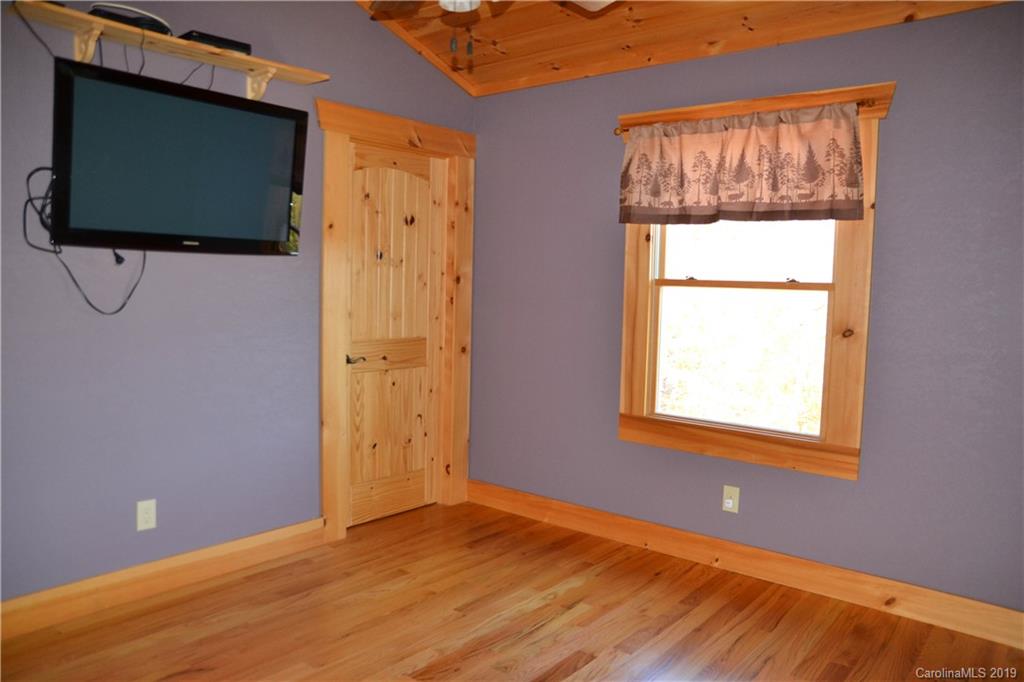 53 Osprey Lane Nebo NC 28761