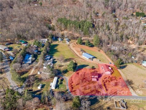 180A Smith Cove Road Candler NC 28715
