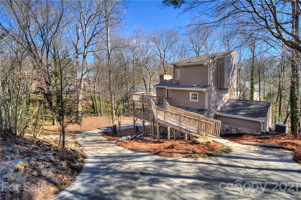 8012 Briardale Drive Charlotte NC 28212