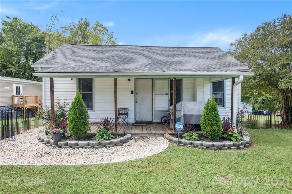 572 Old Charlotte Road SW Concord NC 28027