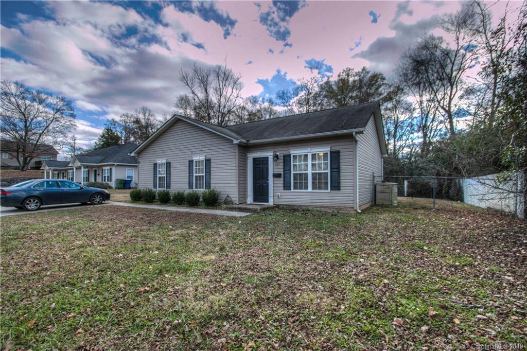 117 W Nims Avenue Mount Holly NC 28120