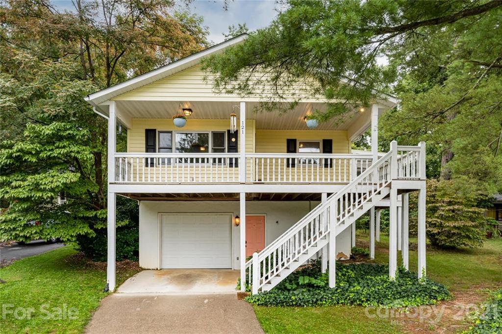121 Oak Terrace Arden NC 28704