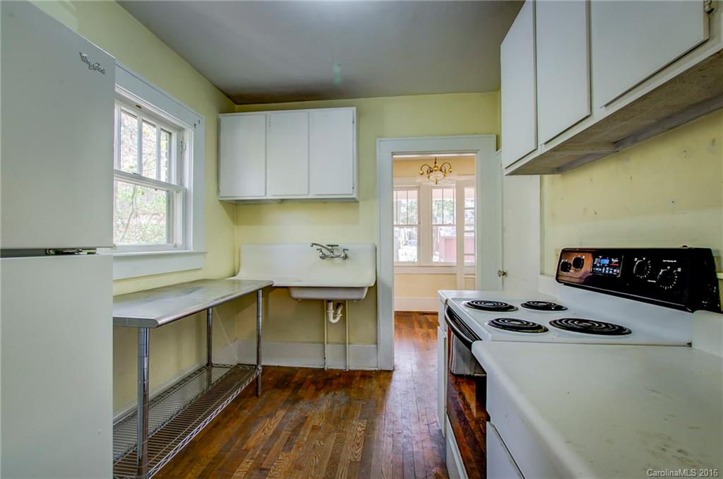 17 Buchanan Road Asheville NC 28803