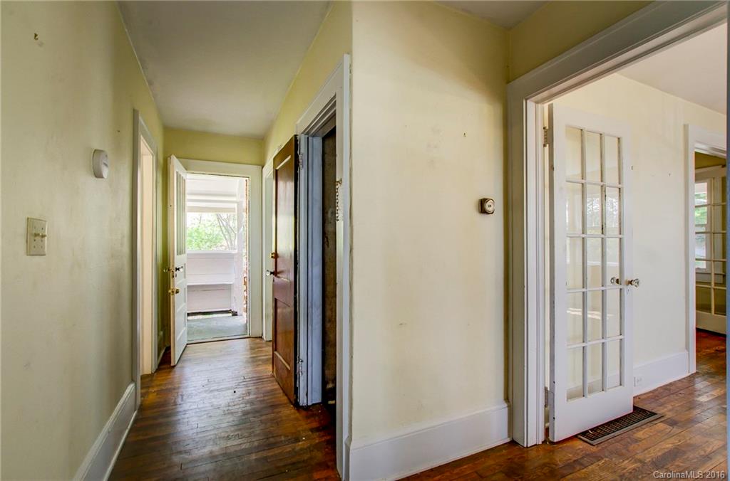 17 Buchanan Road Asheville NC 28803