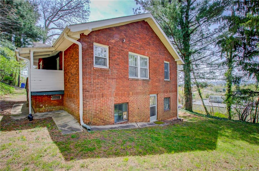 17 Buchanan Road Asheville NC 28803