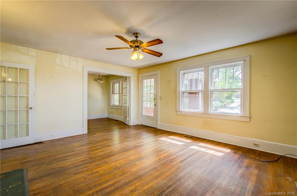 17 Buchanan Road Asheville NC 28803