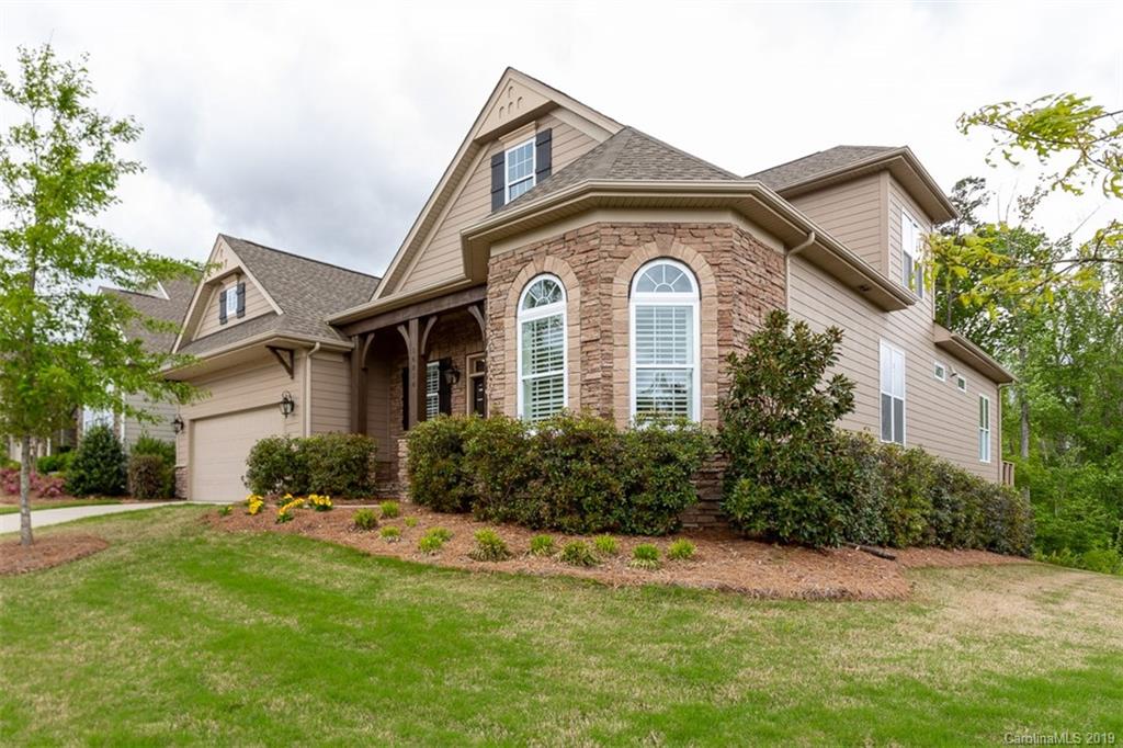16814 Coves Edge Lane Charlotte NC 28278