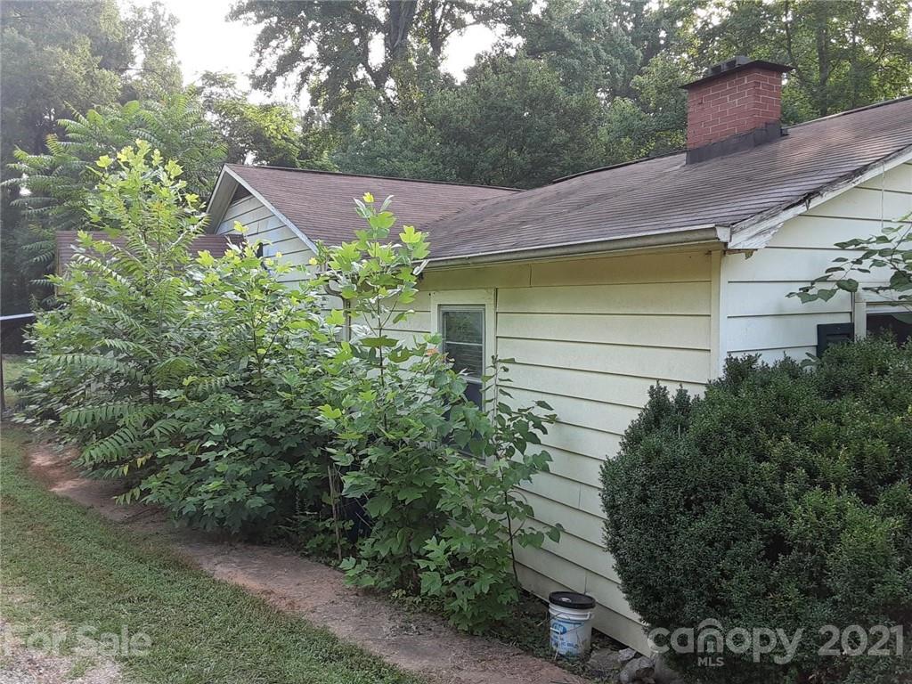7494 Watershed Road Morganton NC 28655