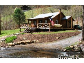 2043 Lickskillet Road Burnsville NC 28714