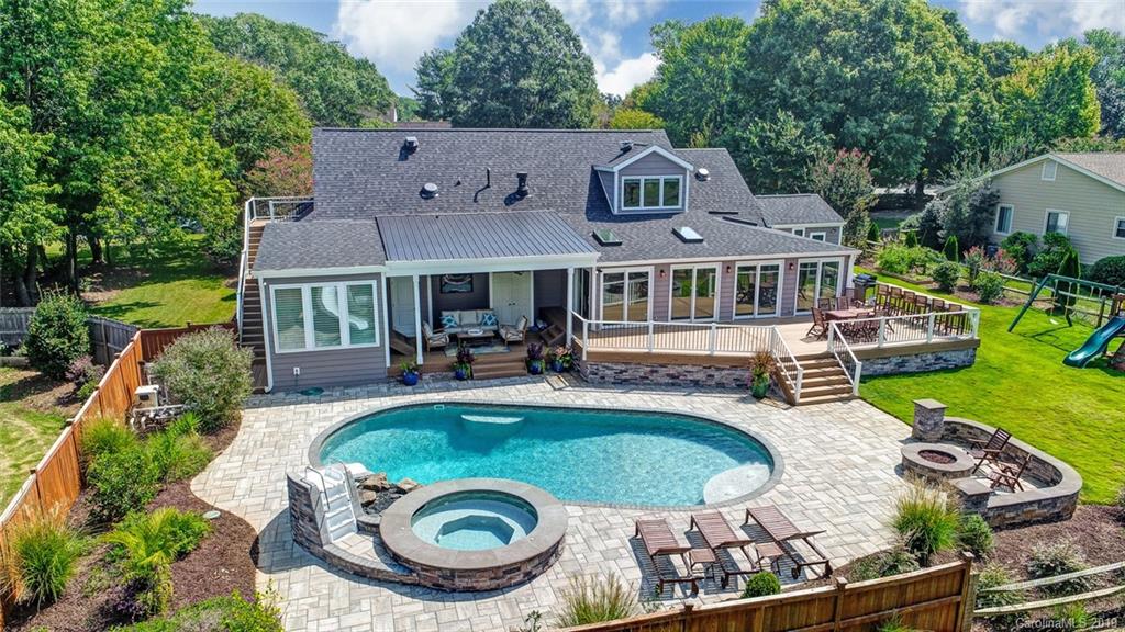 8016 Rising Meadow Road Charlotte NC 28277