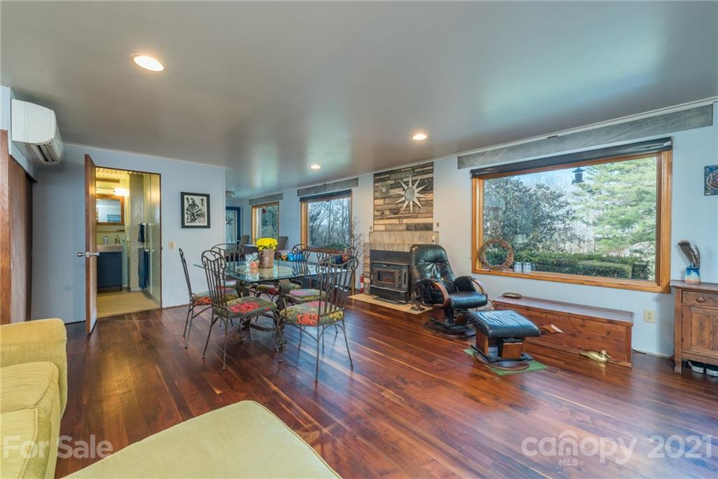 109 Pink Fox Cove Road Weaverville NC 28787