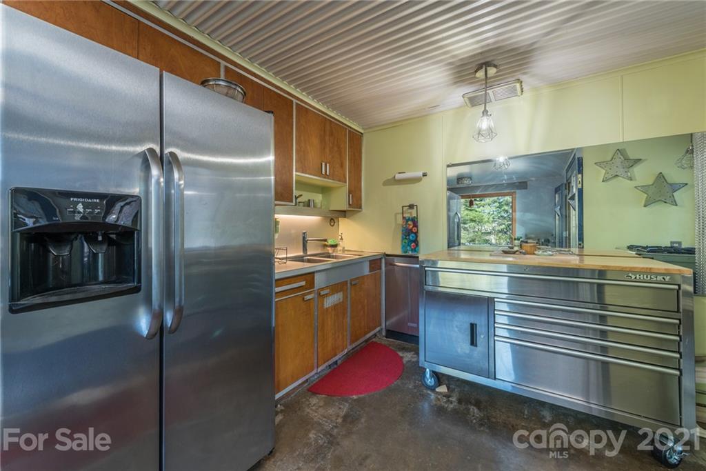 109 Pink Fox Cove Road Weaverville NC 28787