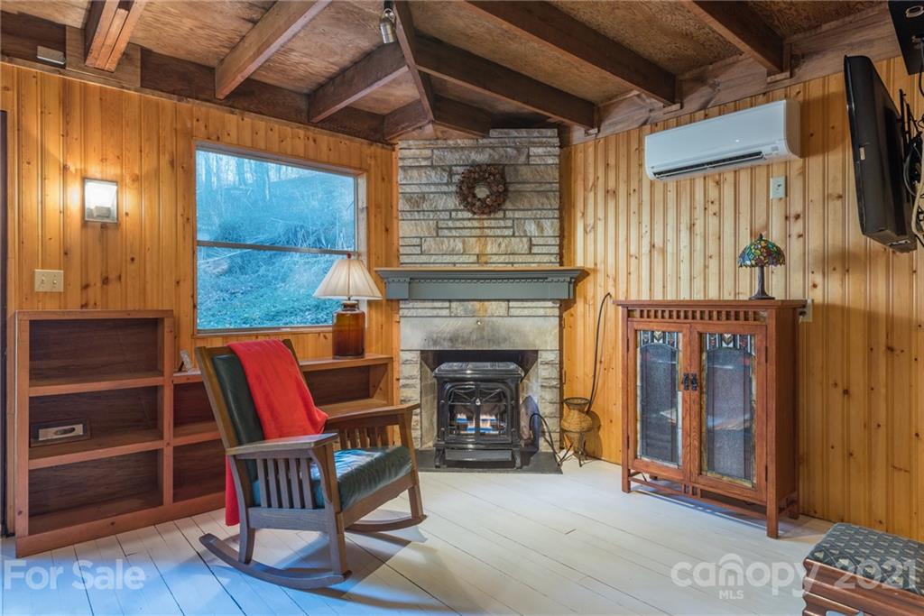 109 Pink Fox Cove Road Weaverville NC 28787