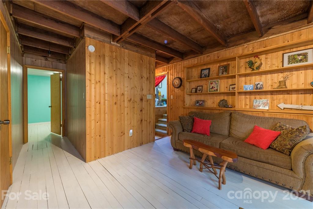 109 Pink Fox Cove Road Weaverville NC 28787