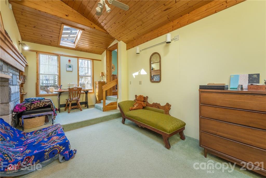 109 Pink Fox Cove Road Weaverville NC 28787