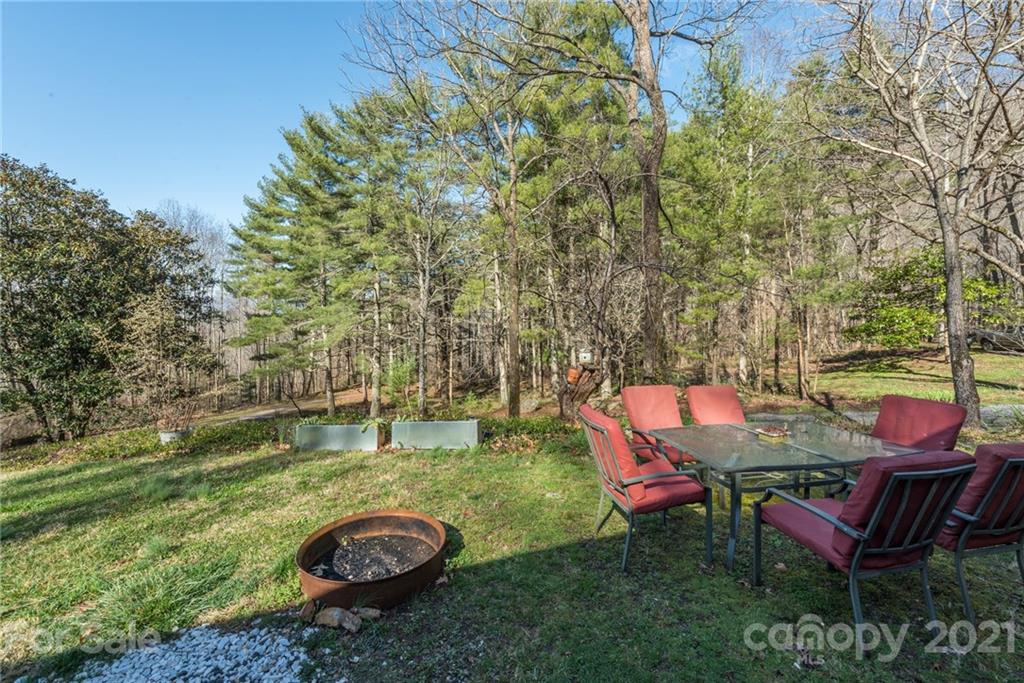 109 Pink Fox Cove Road Weaverville NC 28787