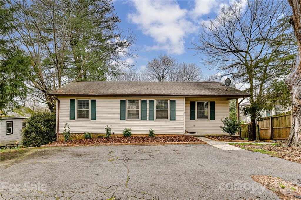 511 Allison Street NW Concord NC 28025