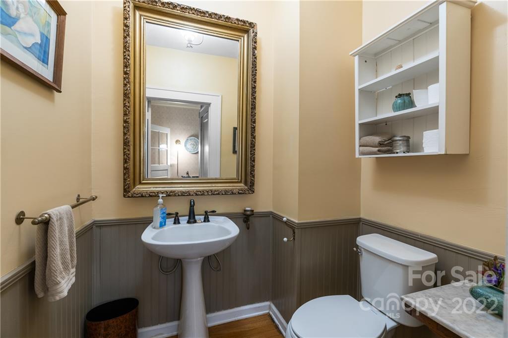 88 S Main Street Weaverville NC 28787