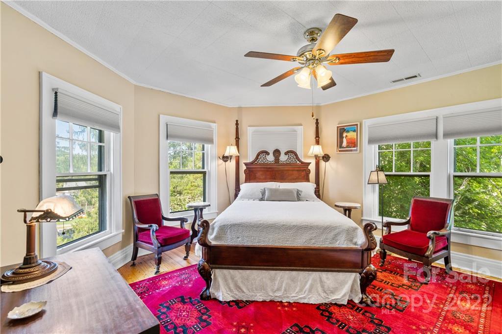 88 S Main Street Weaverville NC 28787