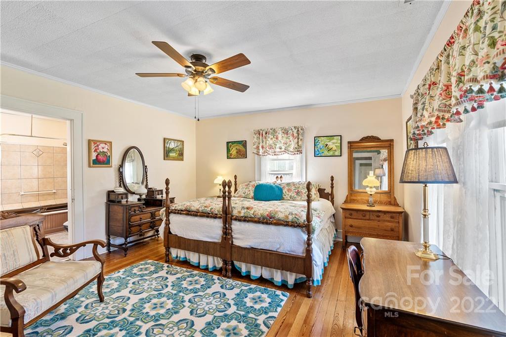 88 S Main Street Weaverville NC 28787