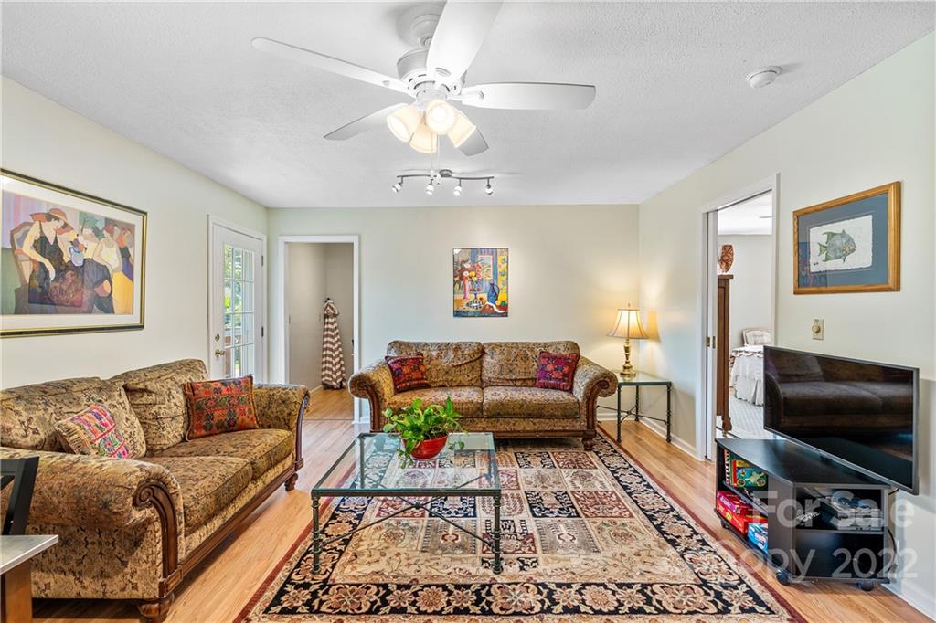 88 S Main Street Weaverville NC 28787