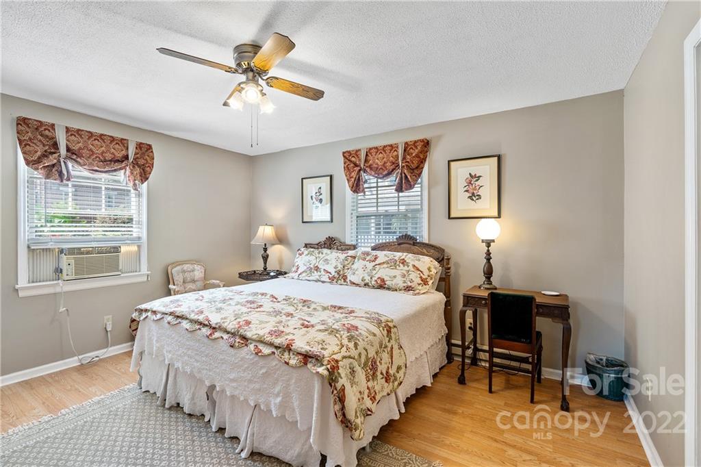 88 S Main Street Weaverville NC 28787