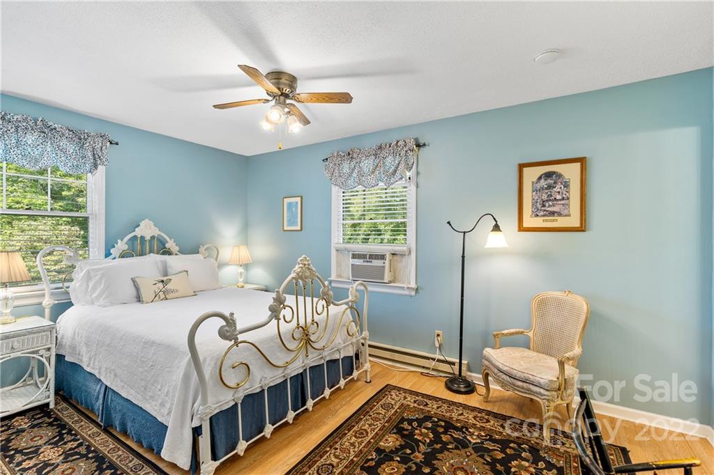 88 S Main Street Weaverville NC 28787