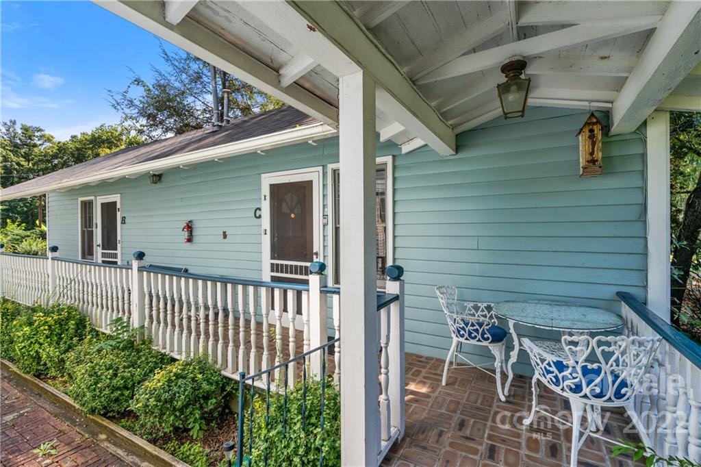 88 S Main Street Weaverville NC 28787