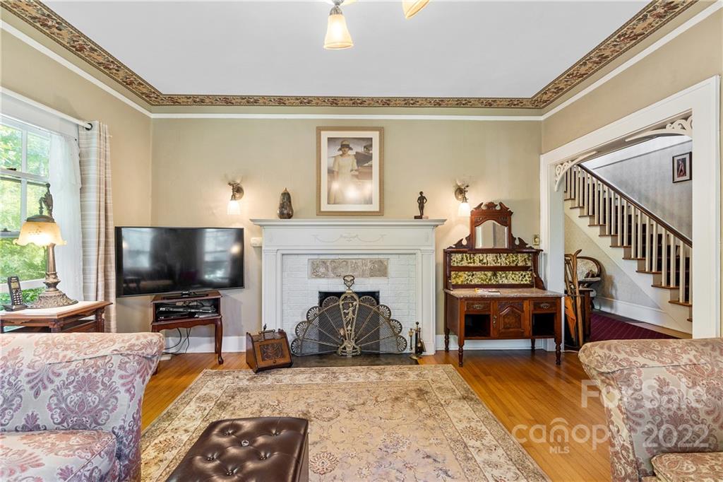 88 S Main Street Weaverville NC 28787