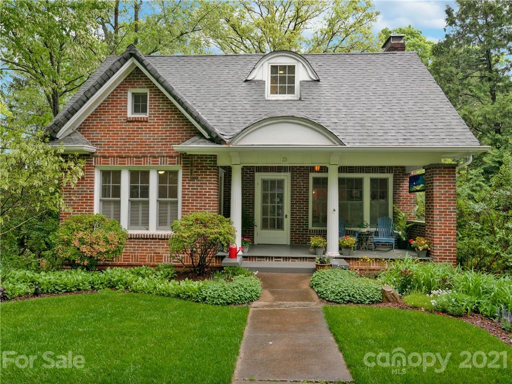 23 Warwick Place Asheville NC 28804