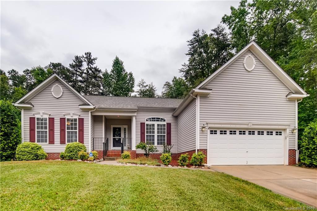 126 Crimson Orchard Drive Mooresville NC 28115