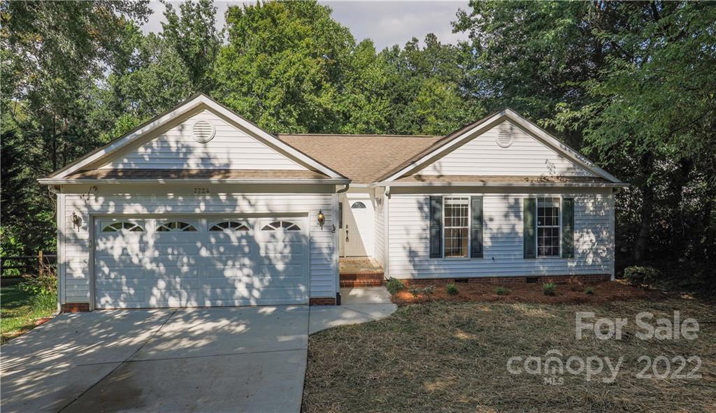 7724 Ambleside Drive Charlotte NC 28216